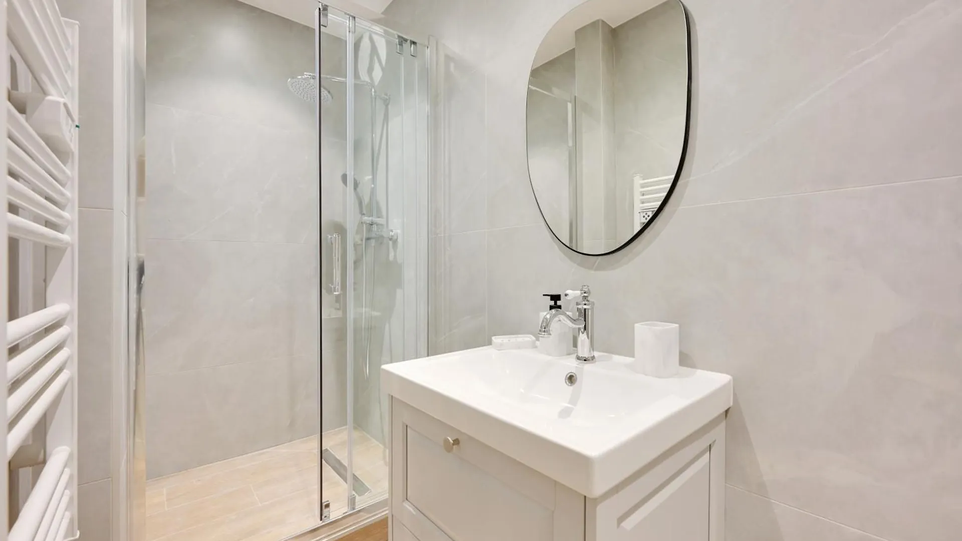 شقة Appartement Triplex A Saint-Germain-Des-Pres باريس